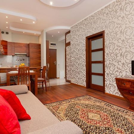 Apartments Chelmonskiego Warsaw Ursus By Noclegi Renters Eksteriør bilde