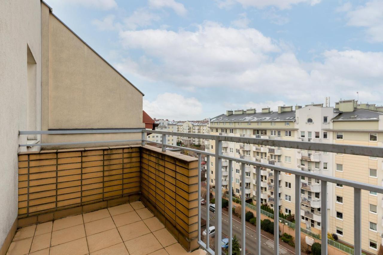 Apartments Chelmonskiego Warsaw Ursus By Noclegi Renters Eksteriør bilde