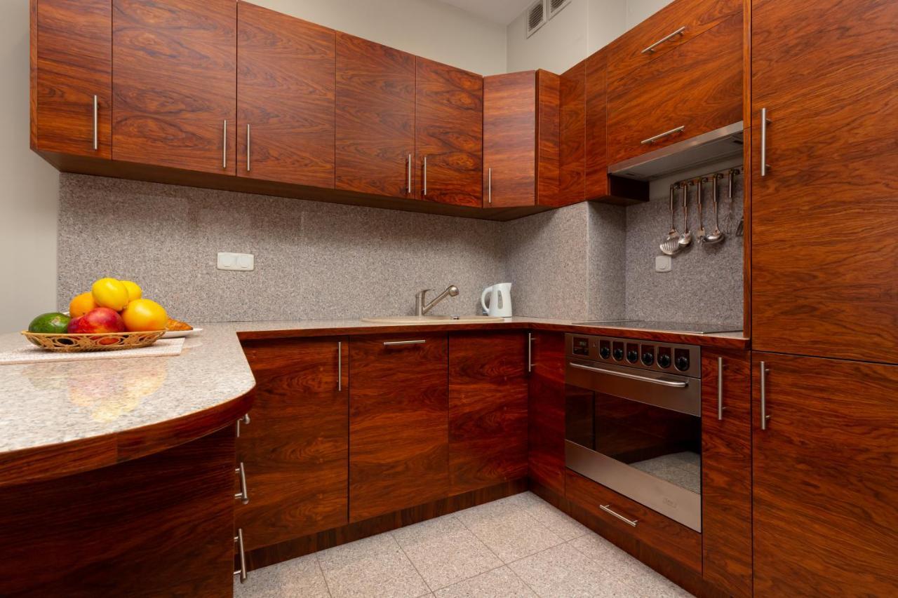 Apartments Chelmonskiego Warsaw Ursus By Noclegi Renters Eksteriør bilde